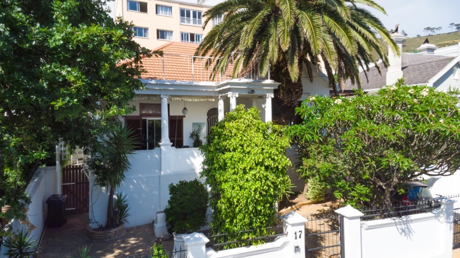 To Let 3 Bedroom Property for Rent in Tamboerskloof Western Cape